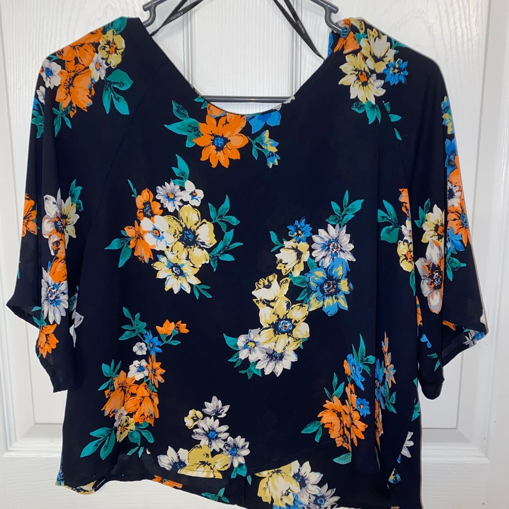 Cropped blouse!